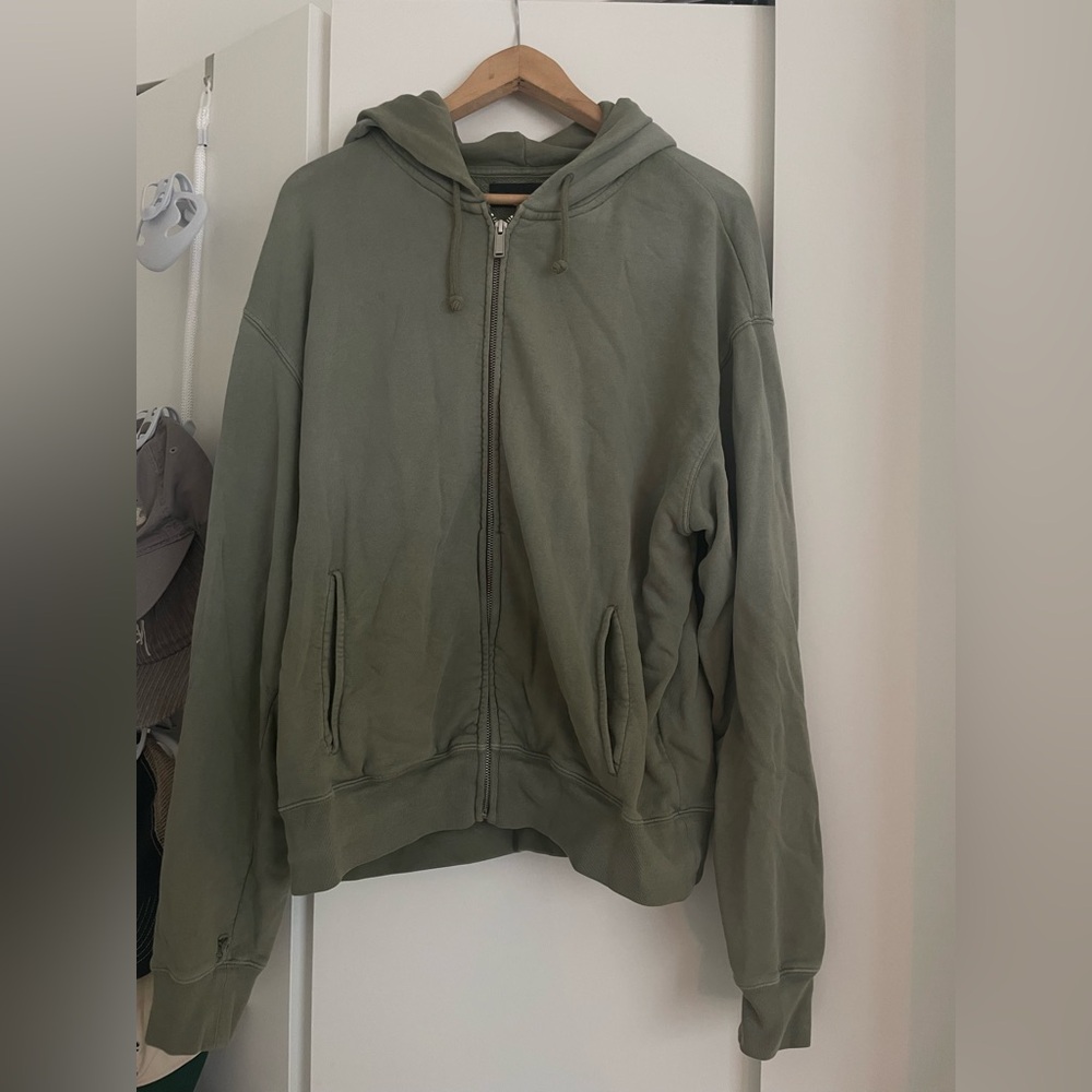 Aritzia - Super World Zip-Up Hoodie